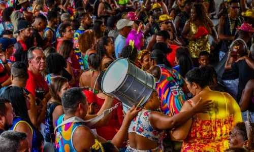 Resende dá início ao Carnaval 2026 com programação diversificada, segurança reforçada e clima familiar 